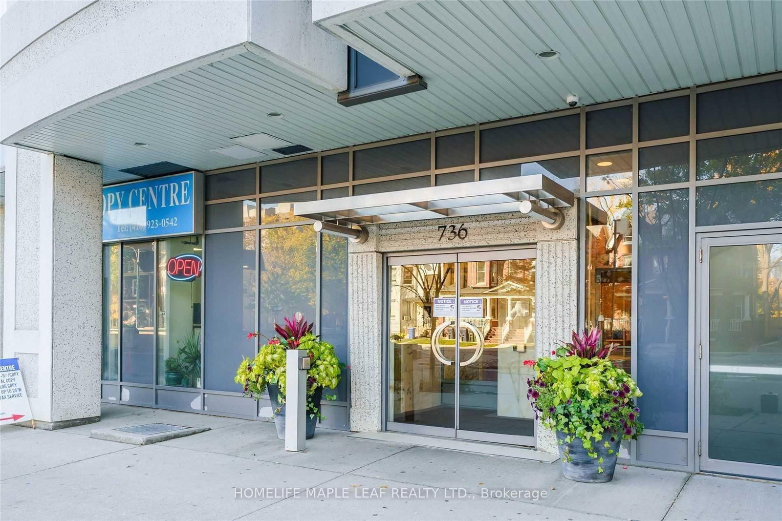 736 Spadina Avenue, Unit 304 - Photo 2