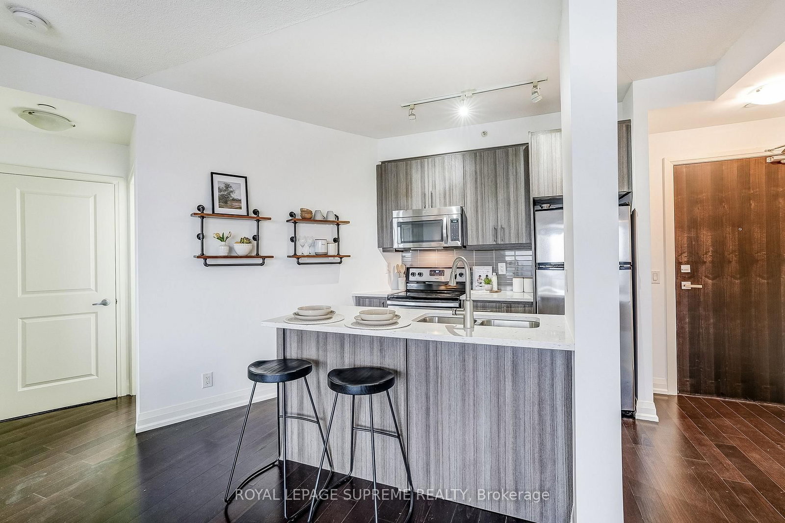 85 The Donway West, Unit 504 - Photo 14