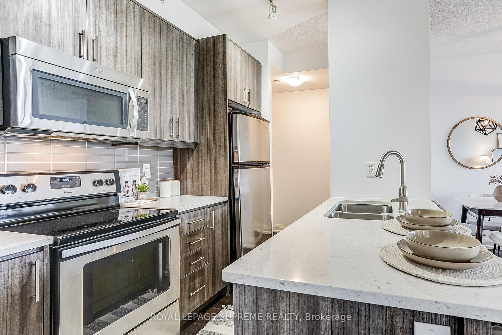 85 The Donway West, Unit 504 - Photo 16