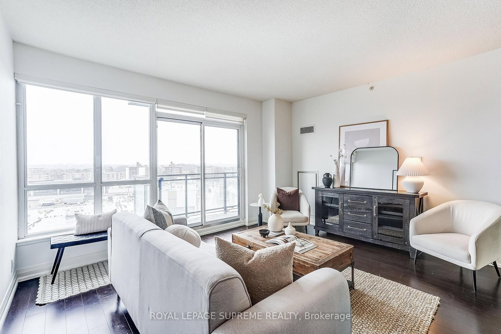 85 The Donway West, Unit 504 - Photo 4