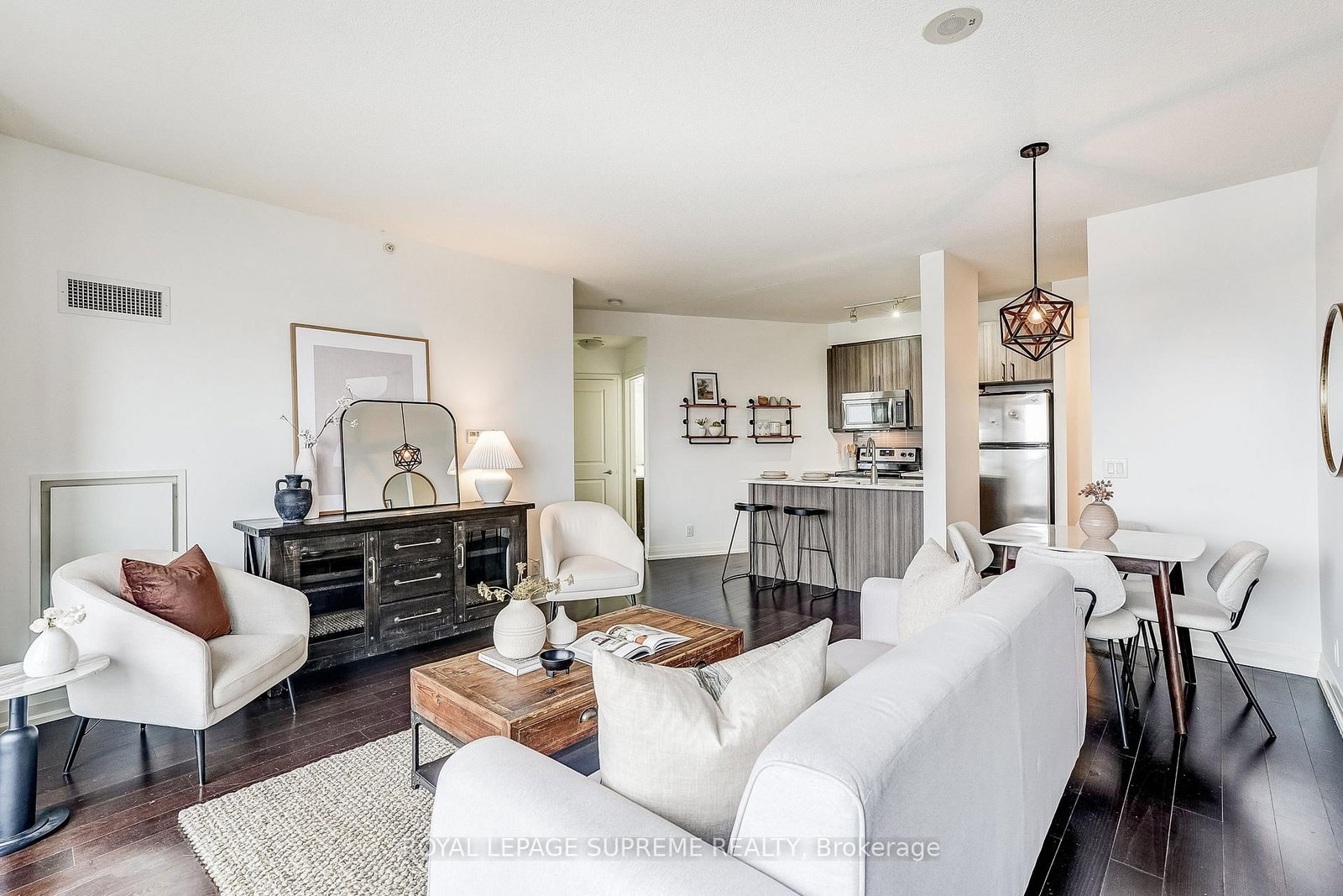 85 The Donway West, Unit 504 - Photo 5