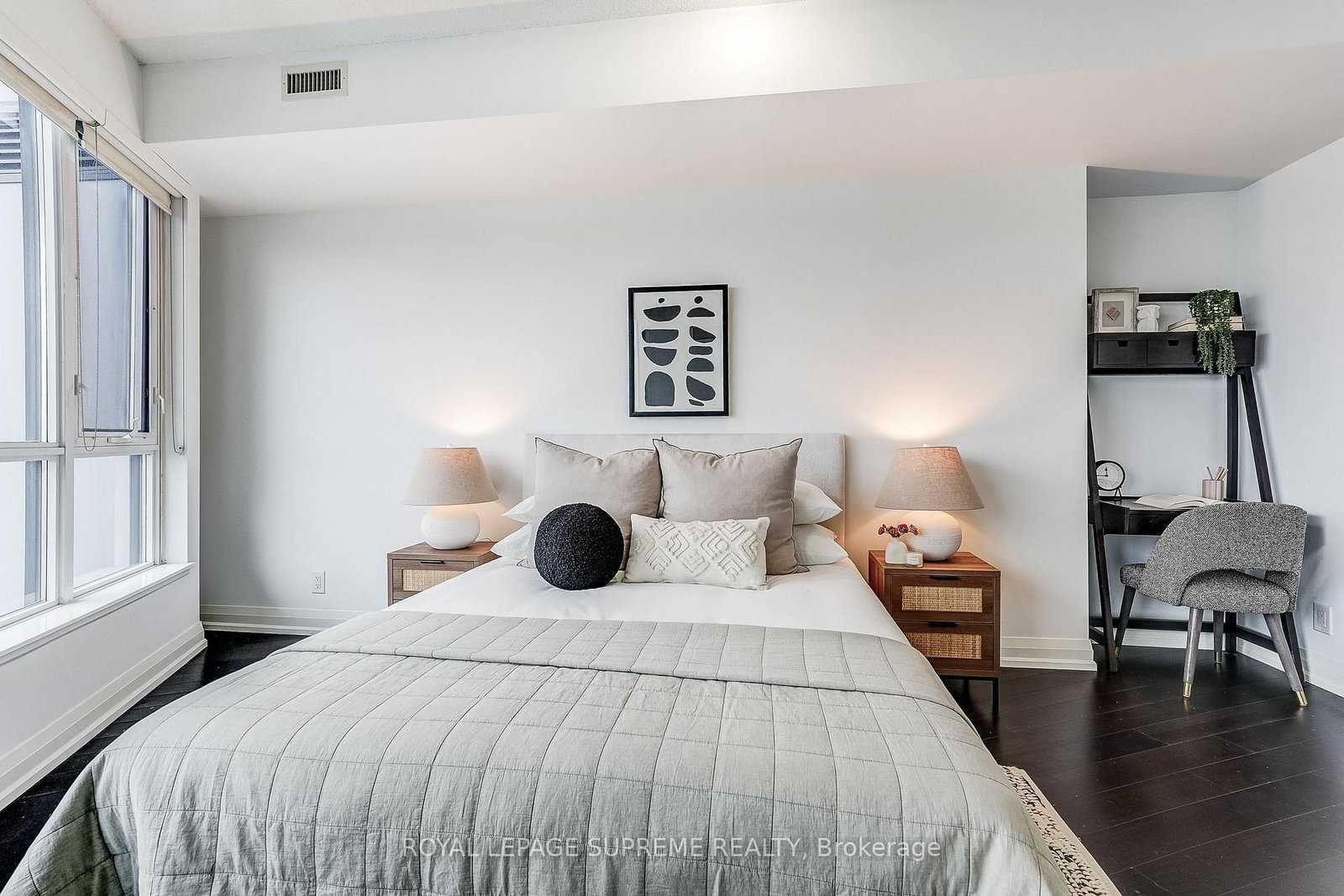 85 The Donway West, Unit 504 - Photo 8