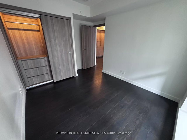 906 - 38 Widmer Street