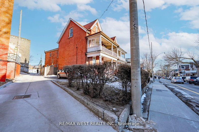 217 Gladstone Ave, Toronto, M6J 3L5 | Image 2