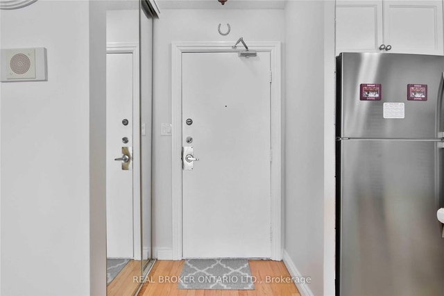 1804 - 20 Edgecliff Golfway