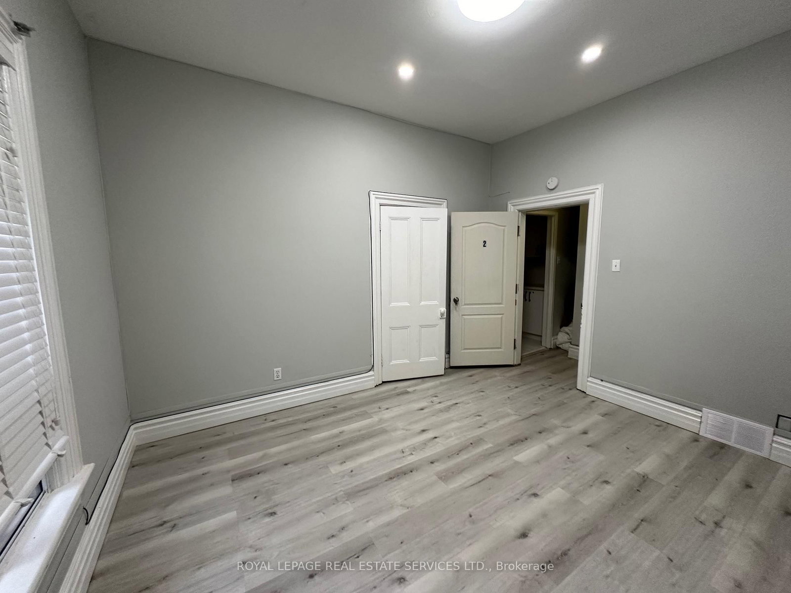 206 Carlton Street, Unit 203 - Photo 7