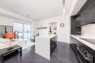 Unit 4509 — 1080 Bay Street — photo 4