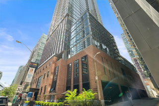 1115 - 88 Blue Jays Way