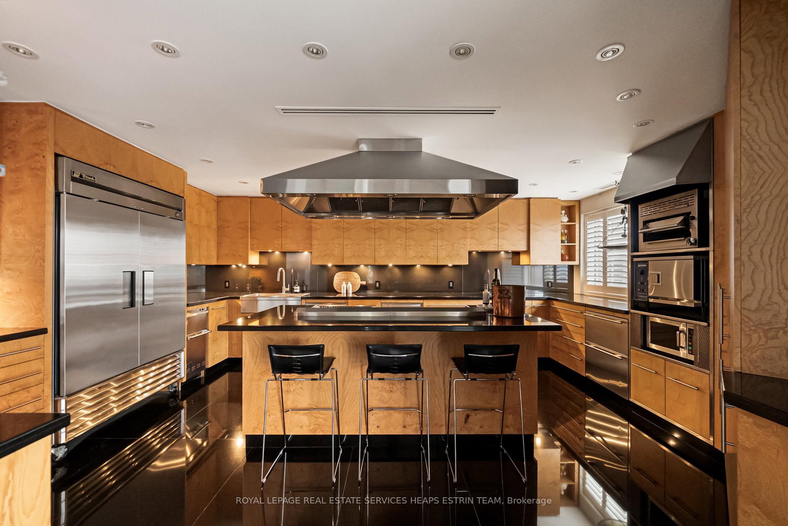 2 Lynwood Avenue, Unit PH1 - Photo 12