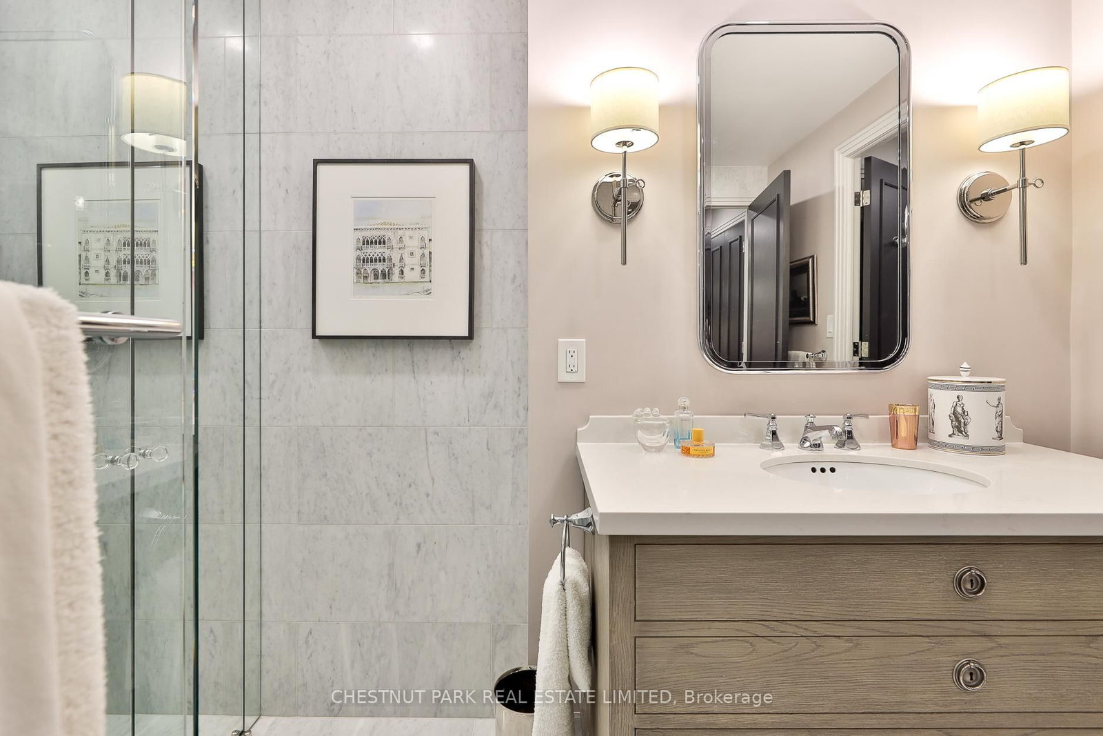 99 Avenue Road, Unit 508 - Photo 13