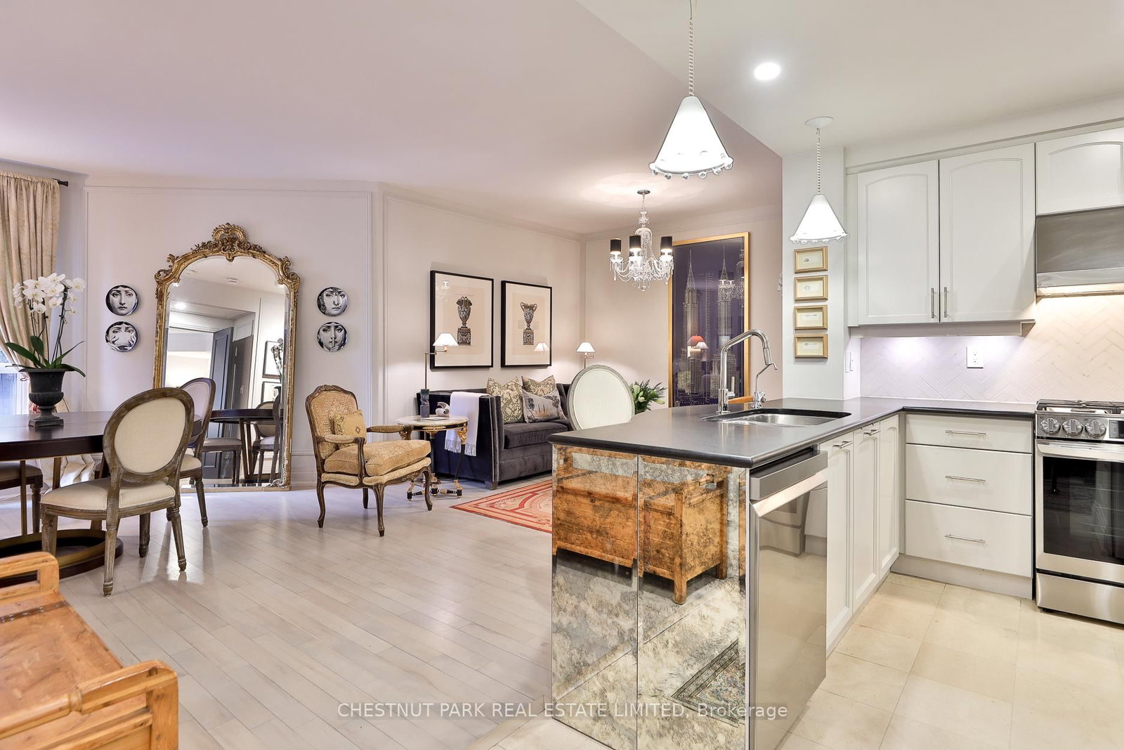 99 Avenue Road, Unit 508 - Photo 4