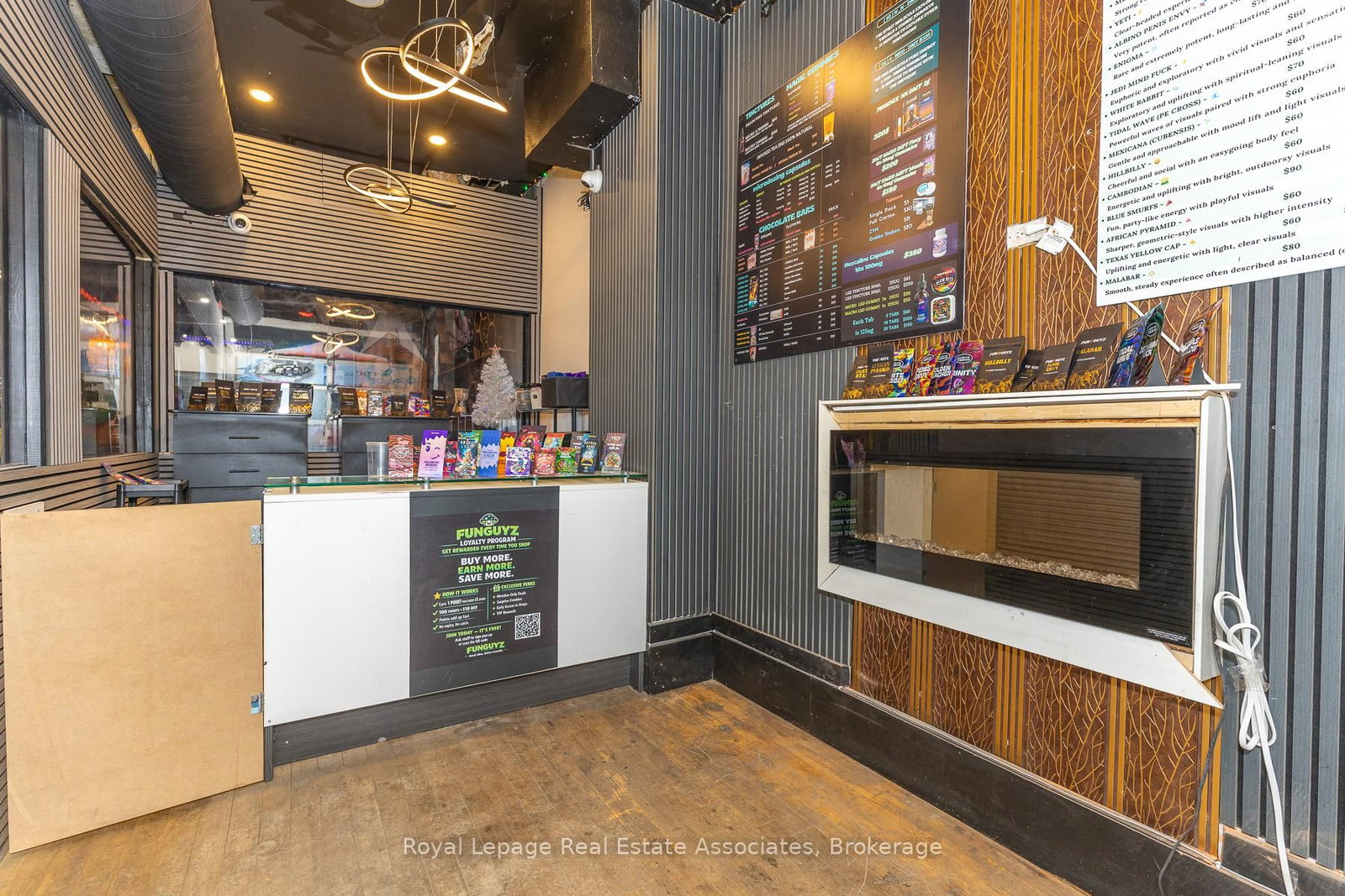 592 Queen Street W - Photo 4