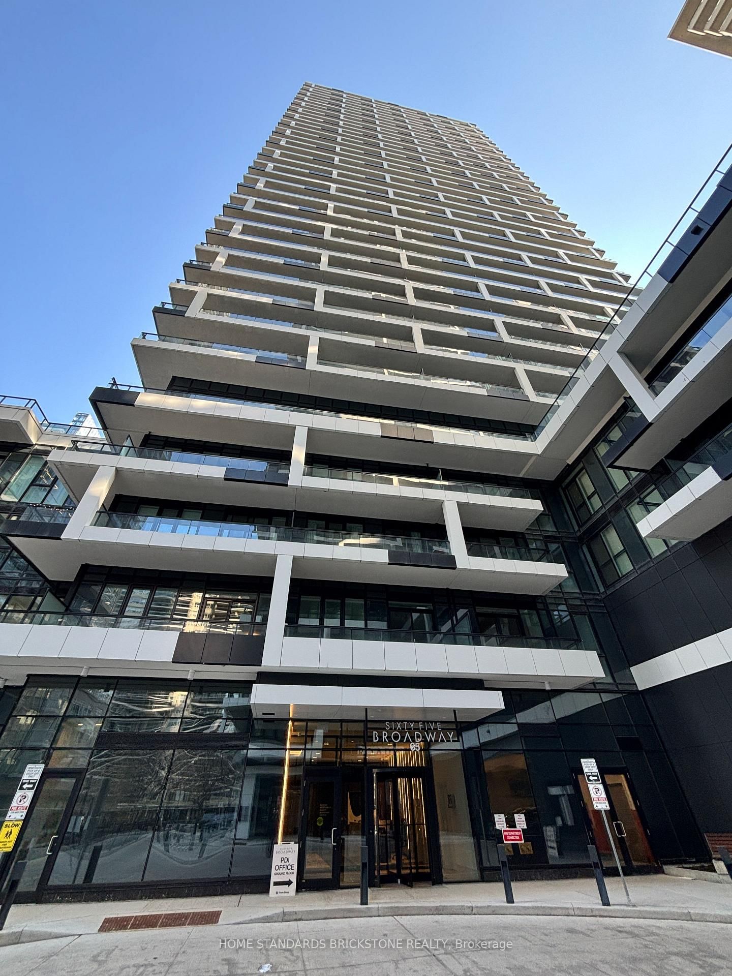 65 Broadway Avenue, Unit 3509
