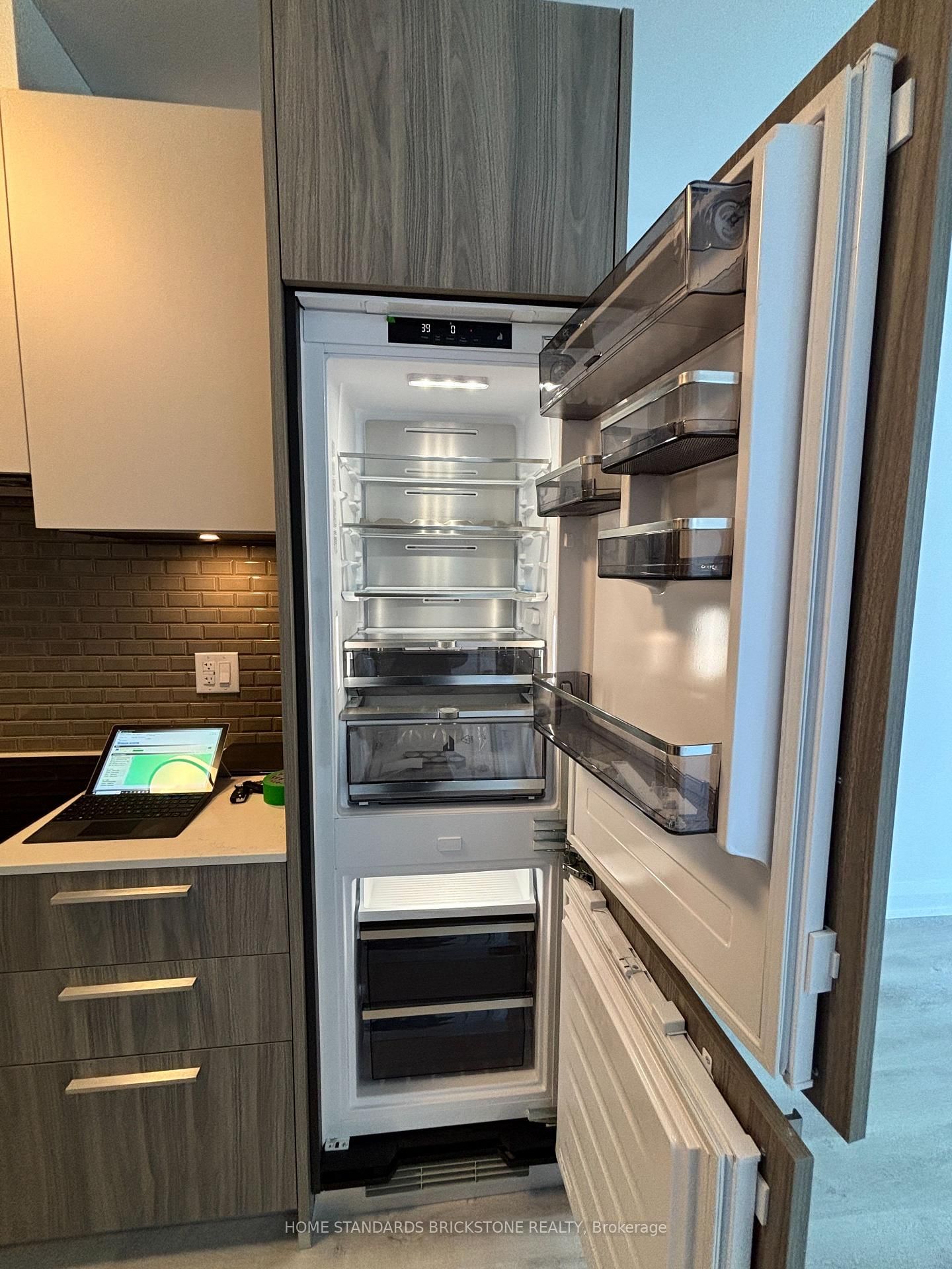 65 Broadway Avenue, Unit 3509 - Photo 10