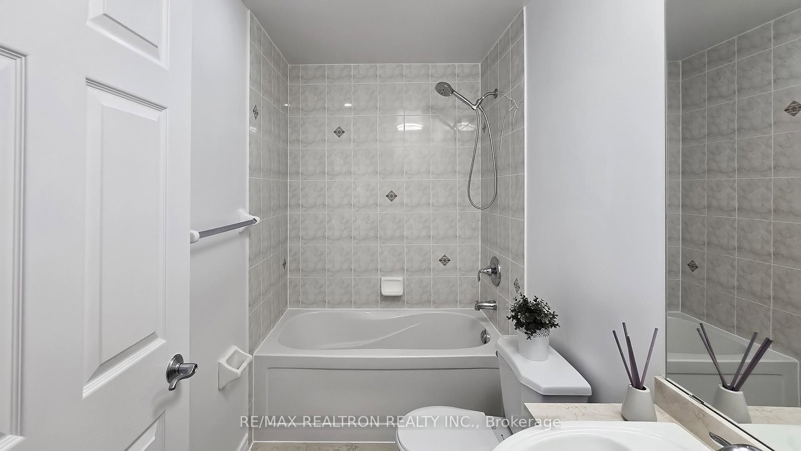 18 Holmes Avenue, Unit 2115 - Photo 33
