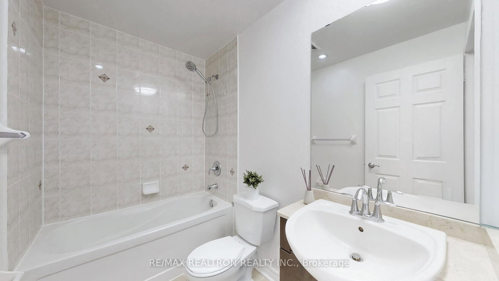 18 Holmes Avenue, Unit 2115 - Photo 34