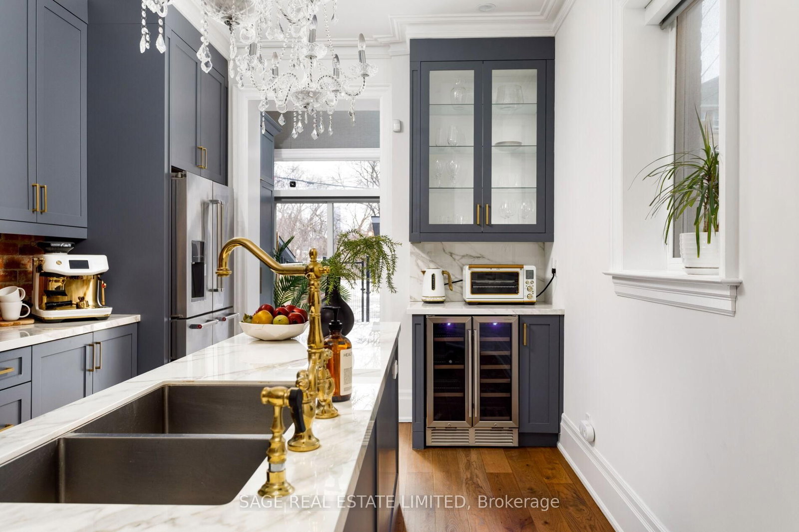 Semi-Detached House for sale at 221 Crawford Street, Toronto, Ontario, M6J 2V5 - Trinity-Bellwoods - MLS: C12991972