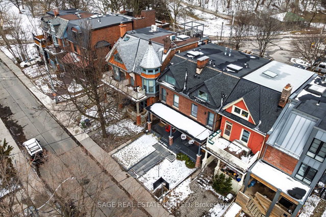 221 Crawford Street
