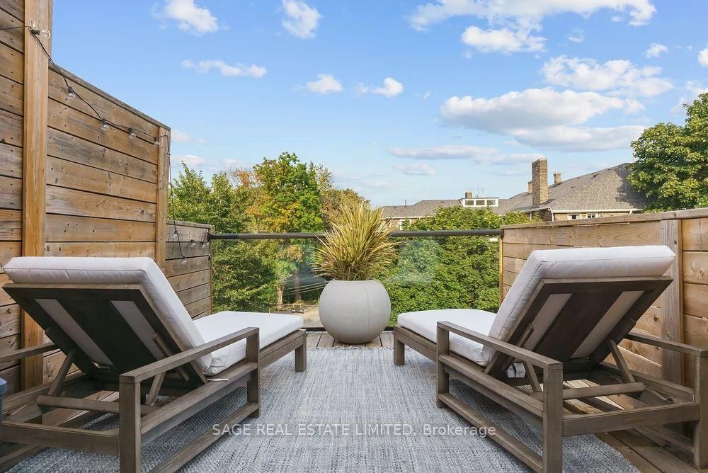 Semi-Detached House for sale at 221 Crawford Street, Toronto, Ontario, M6J 2V5 - Trinity-Bellwoods - MLS: C12991972