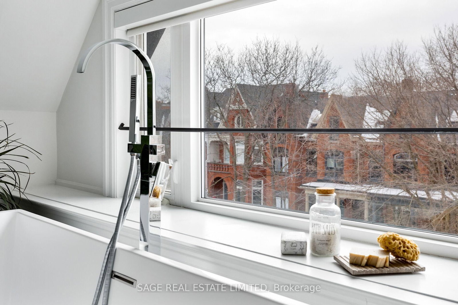 Semi-Detached House for sale at 221 Crawford Street, Toronto, Ontario, M6J 2V5 - Trinity-Bellwoods - MLS: C12991972