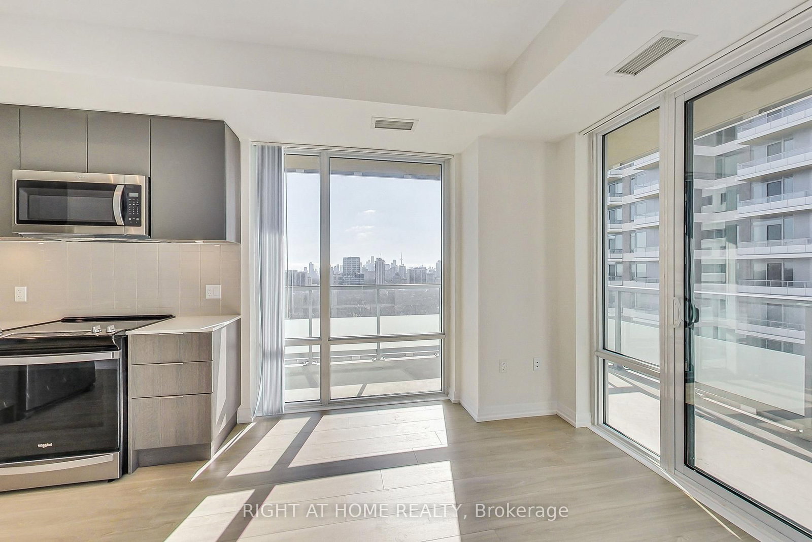 50 Dunfield Avenue, Unit 2113 - Photo 12