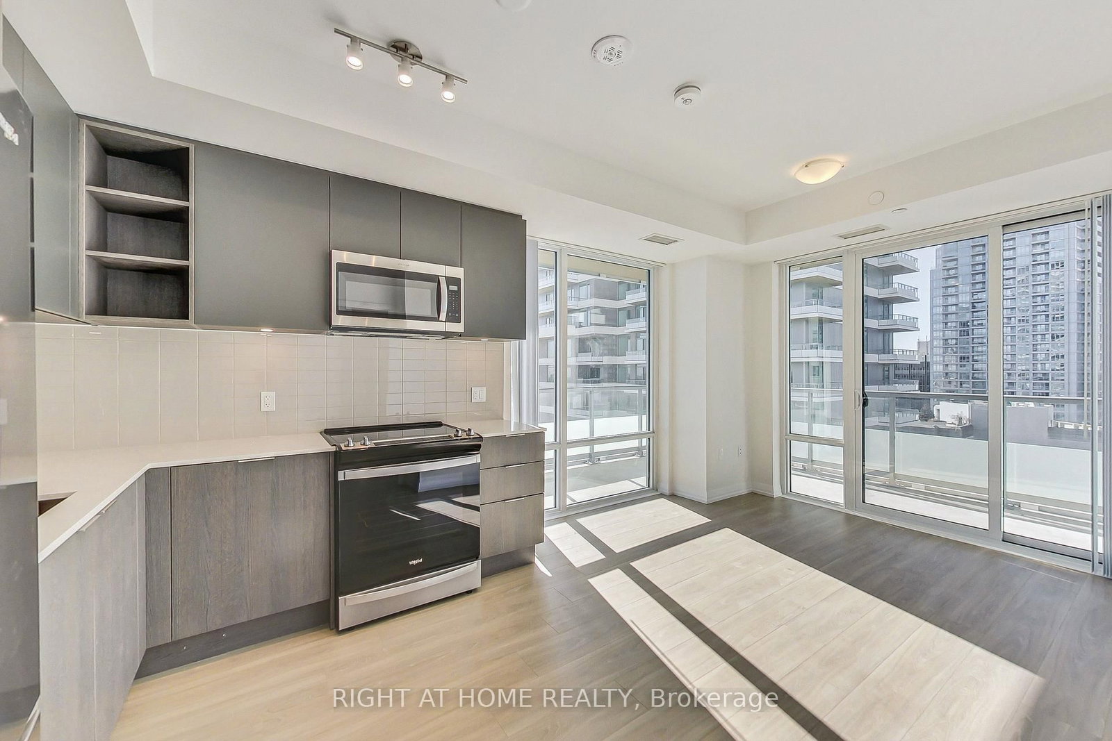 50 Dunfield Avenue, Unit 2113 - Photo 14