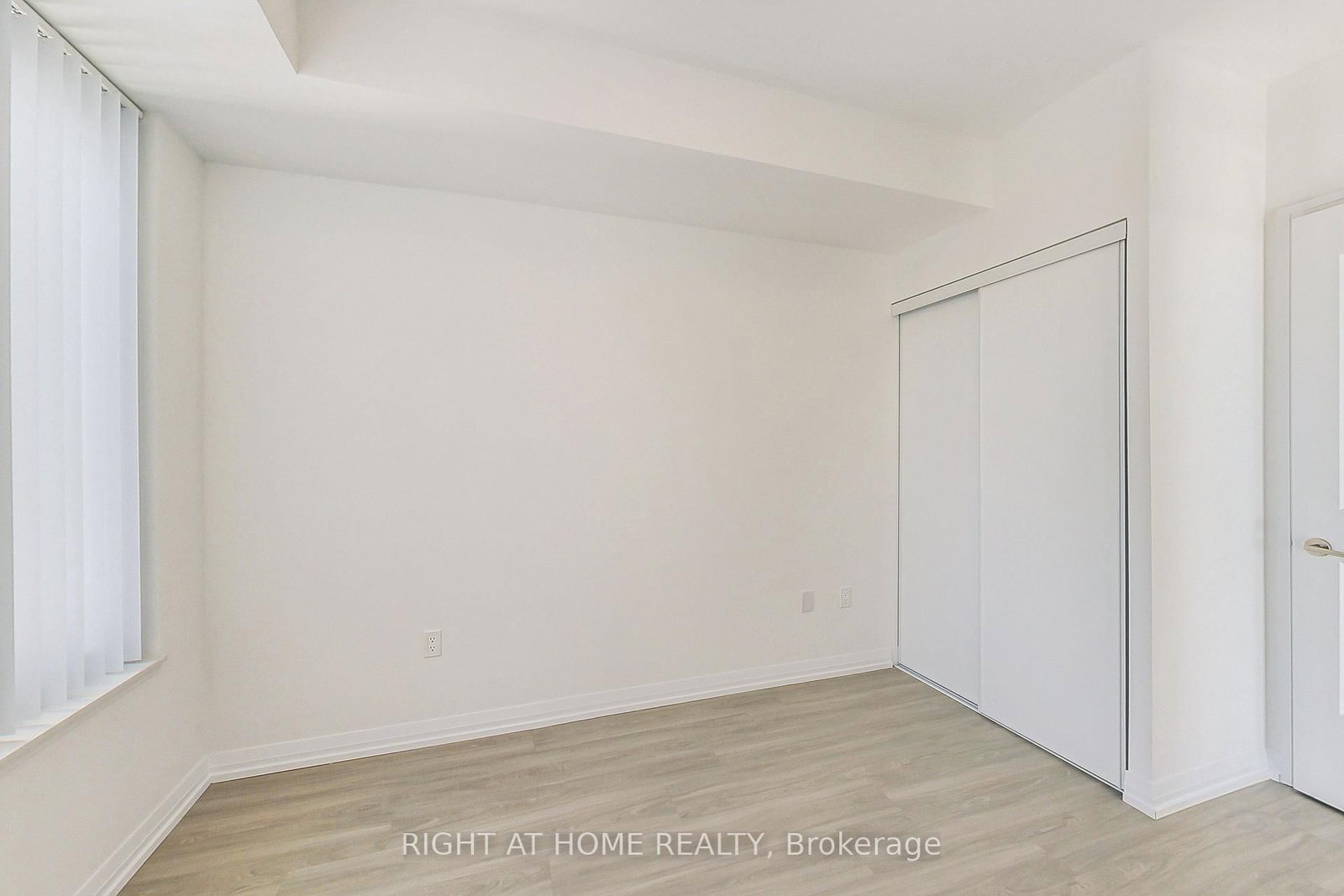 50 Dunfield Avenue, Unit 2113 - Photo 17