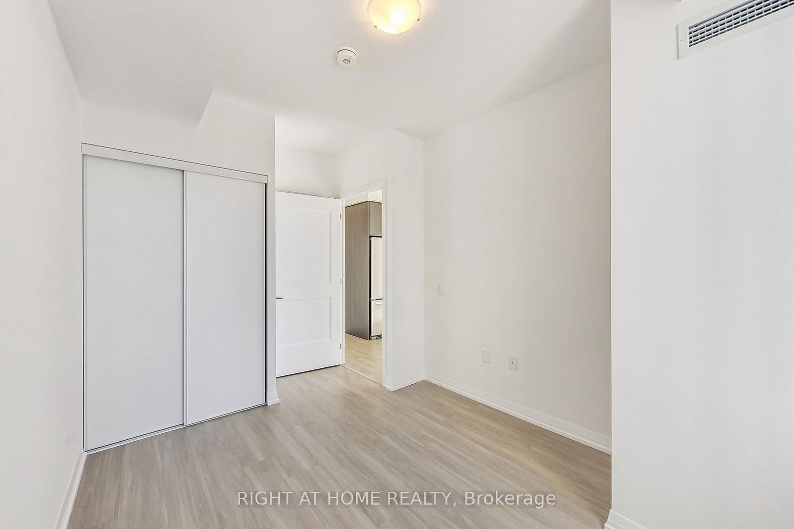 50 Dunfield Avenue, Unit 2113 - Photo 18