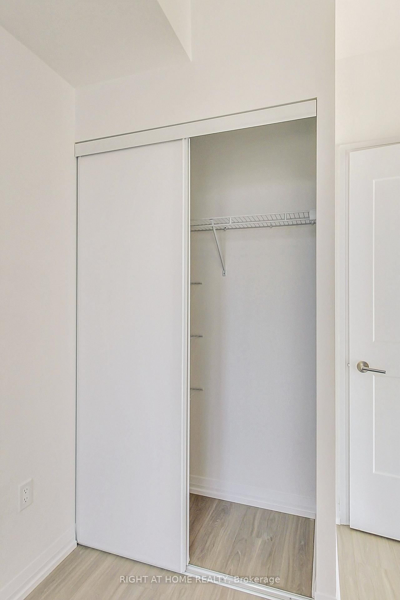 50 Dunfield Avenue, Unit 2113 - Photo 19