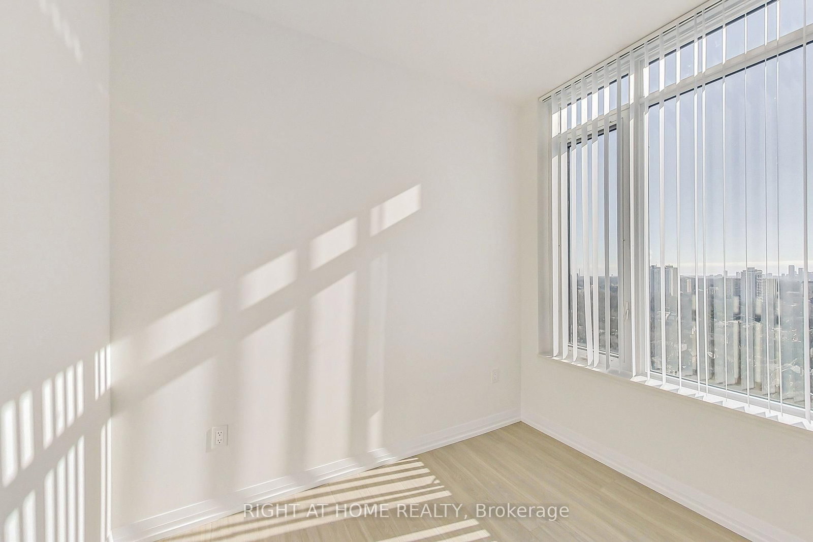 50 Dunfield Avenue, Unit 2113 - Photo 22