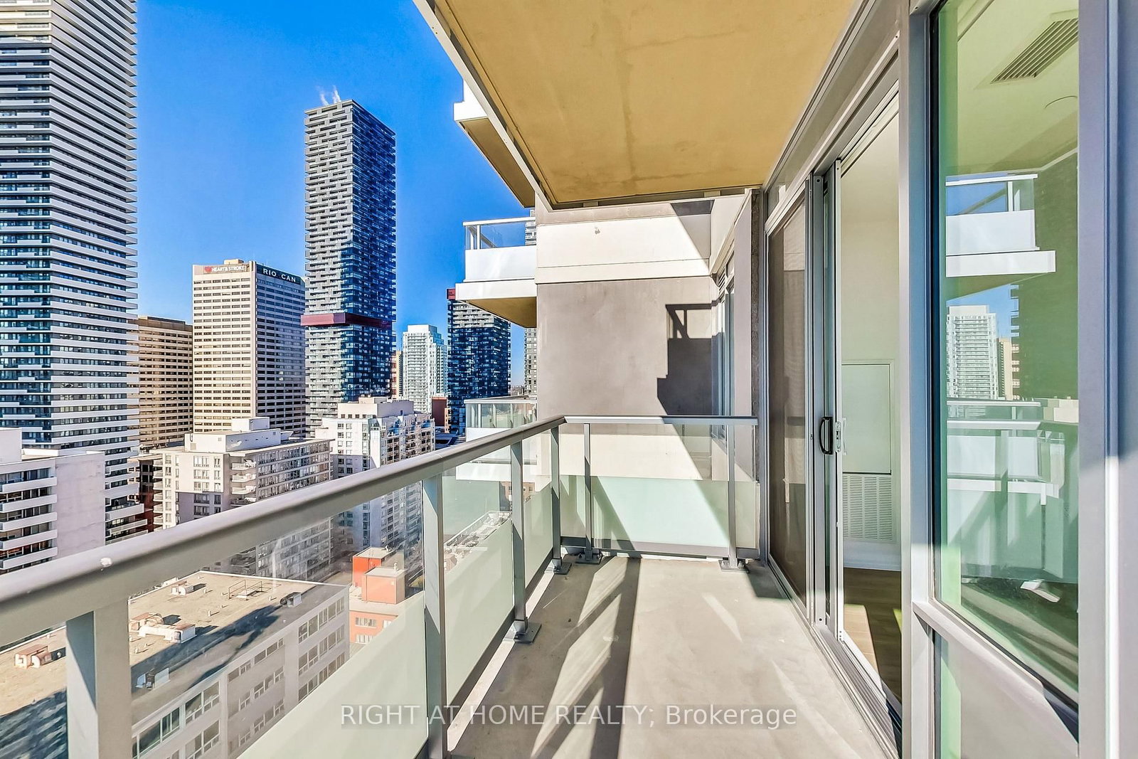 50 Dunfield Avenue, Unit 2113 - Photo 28