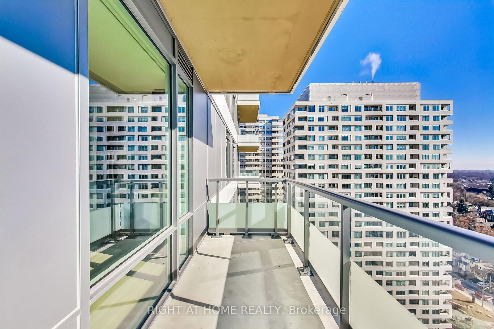 50 Dunfield Avenue, Unit 2113 - Photo 29