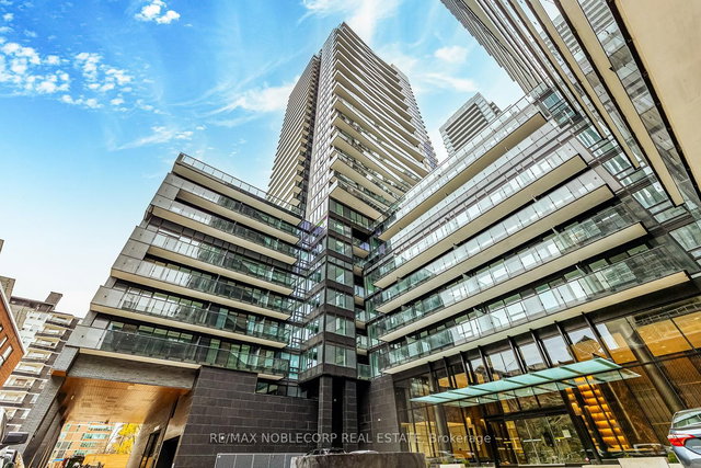 814 - 127 Broadway Avenue S