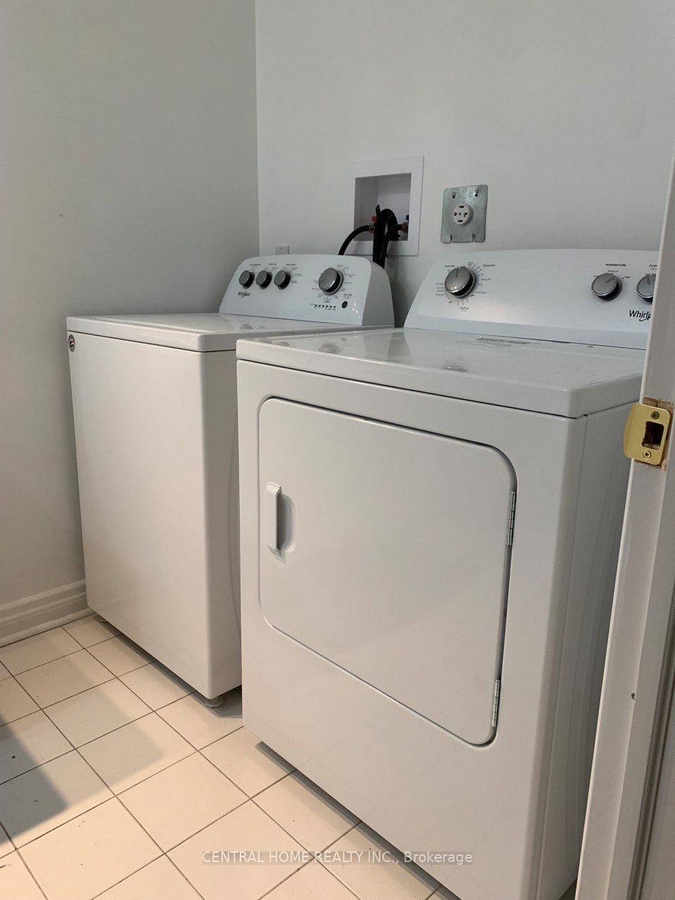 342 Parkview Avenue E - Photo 9