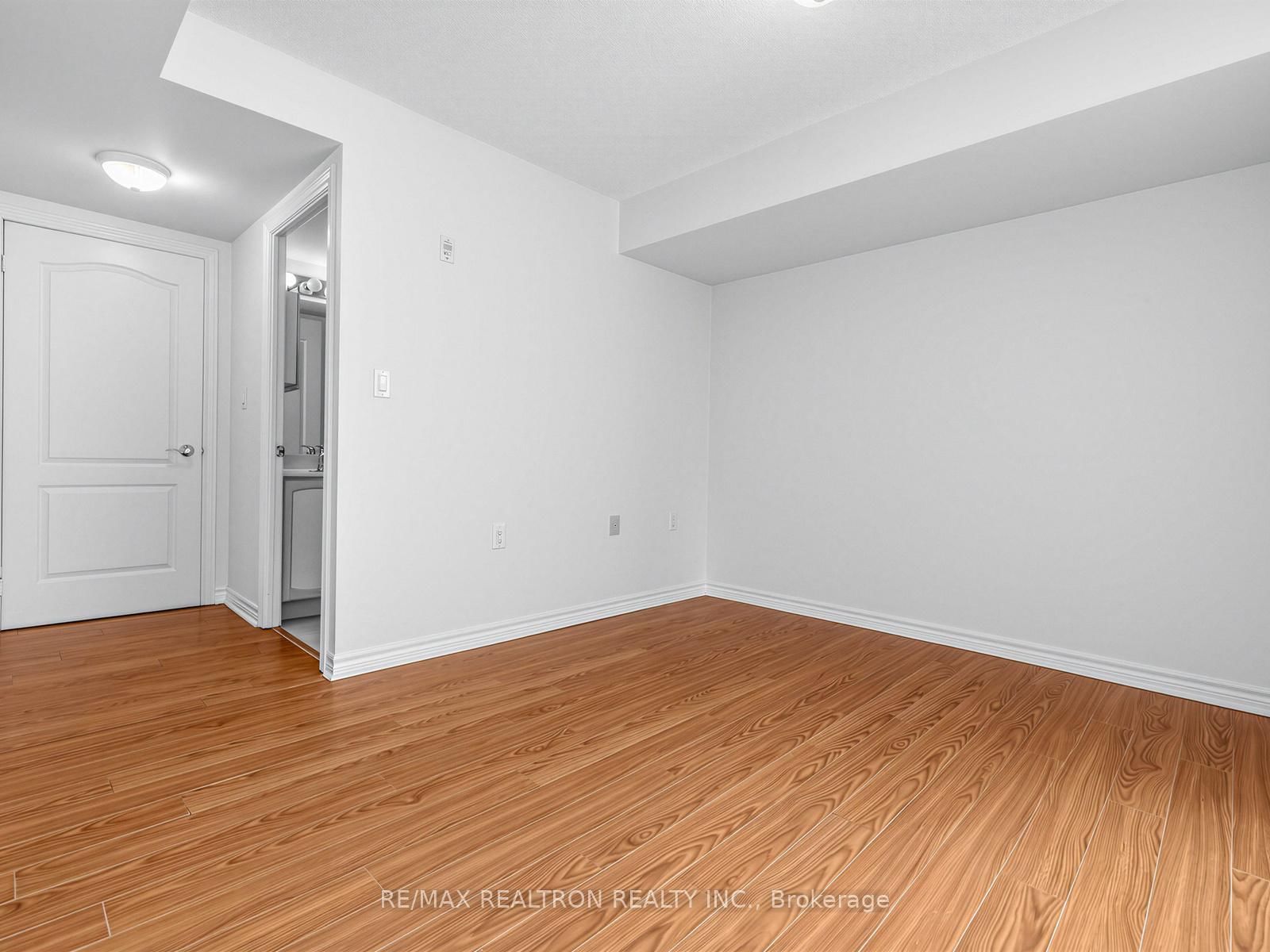 Condo for sale at 512-3830 Bathurst Street, Toronto, Ontario, M3H 6C5 - Clanton Park - MLS: C12992164