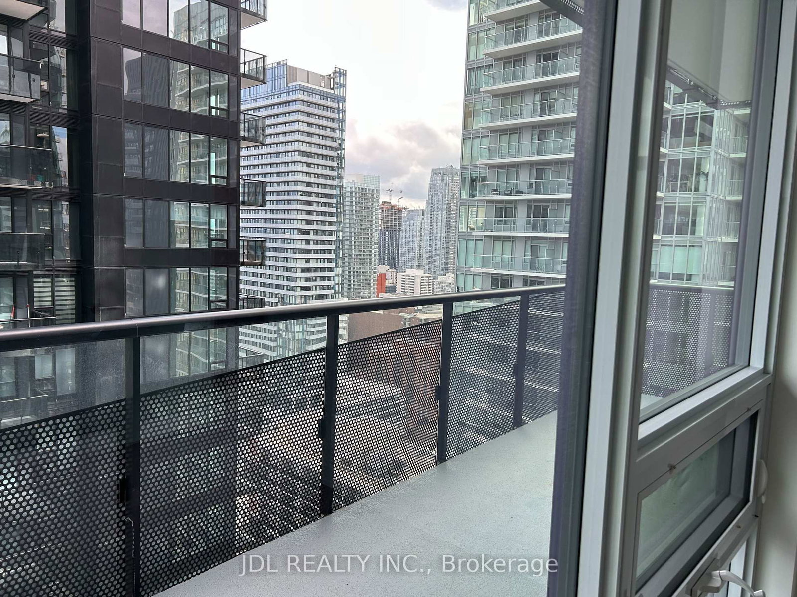 117 Broadway Avenue, Unit 2801 - Photo 4