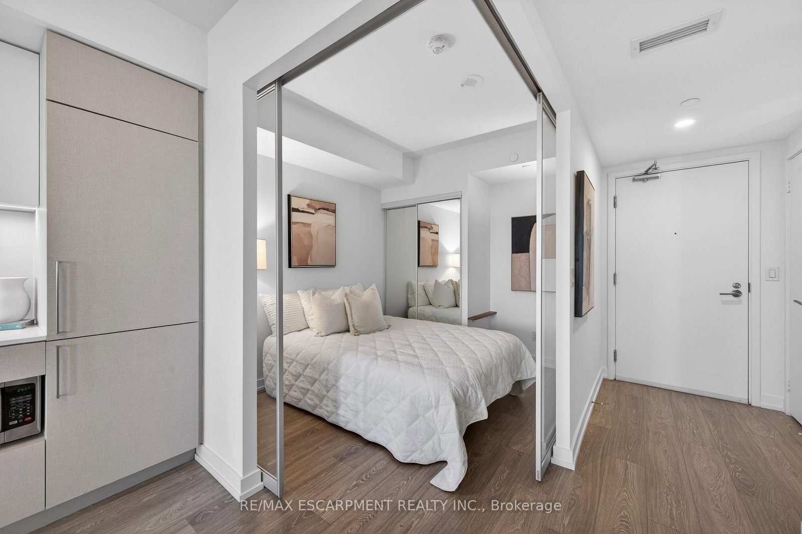 19 Western Battery Road, Unit 3108 - Photo 32