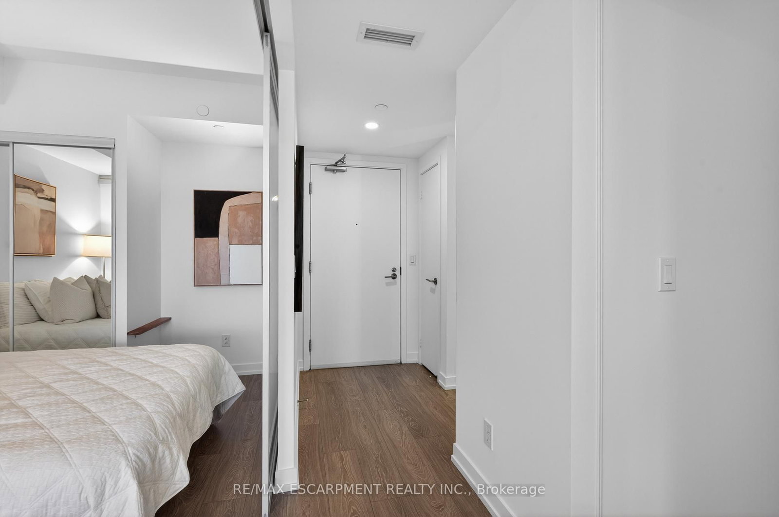 19 Western Battery Road, Unit 3108 - Photo 8