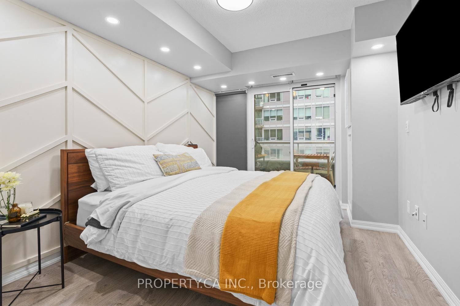 65 East Liberty Street, Unit 918 - Photo 14