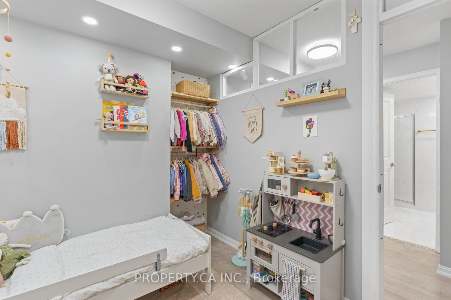 65 East Liberty Street, Unit 918 - Photo 20