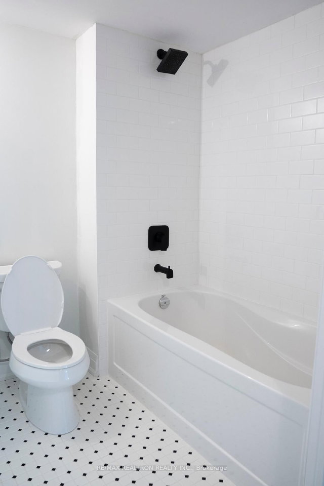 574 - 209 Fort York Boulevard