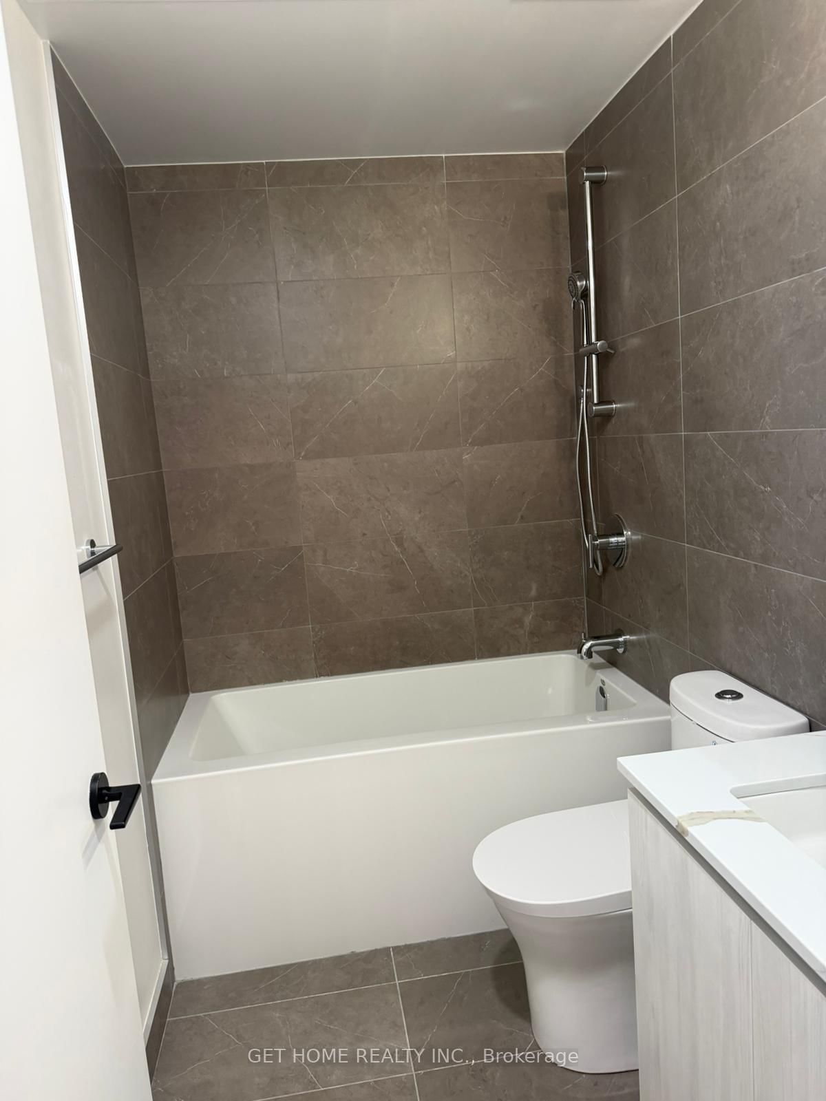 35 Parliament Street, Unit 716 - Photo 14