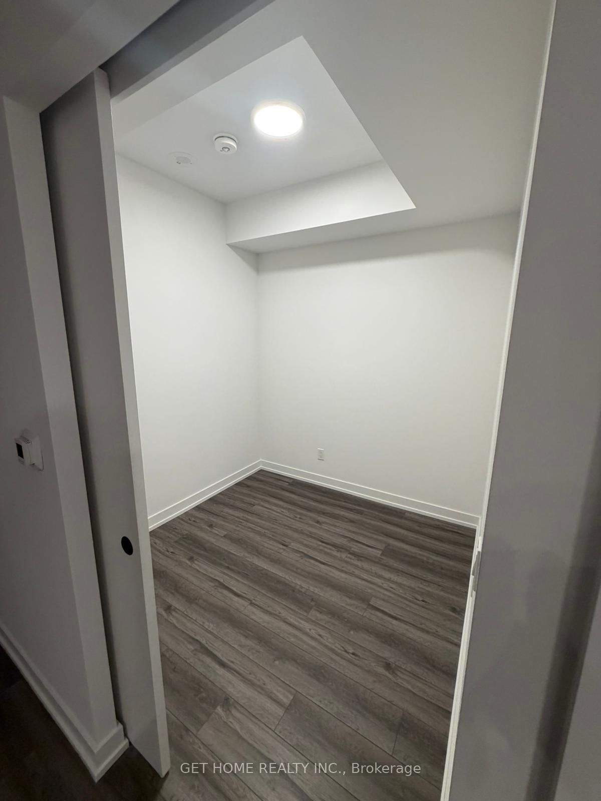 35 Parliament Street, Unit 716 - Photo 7