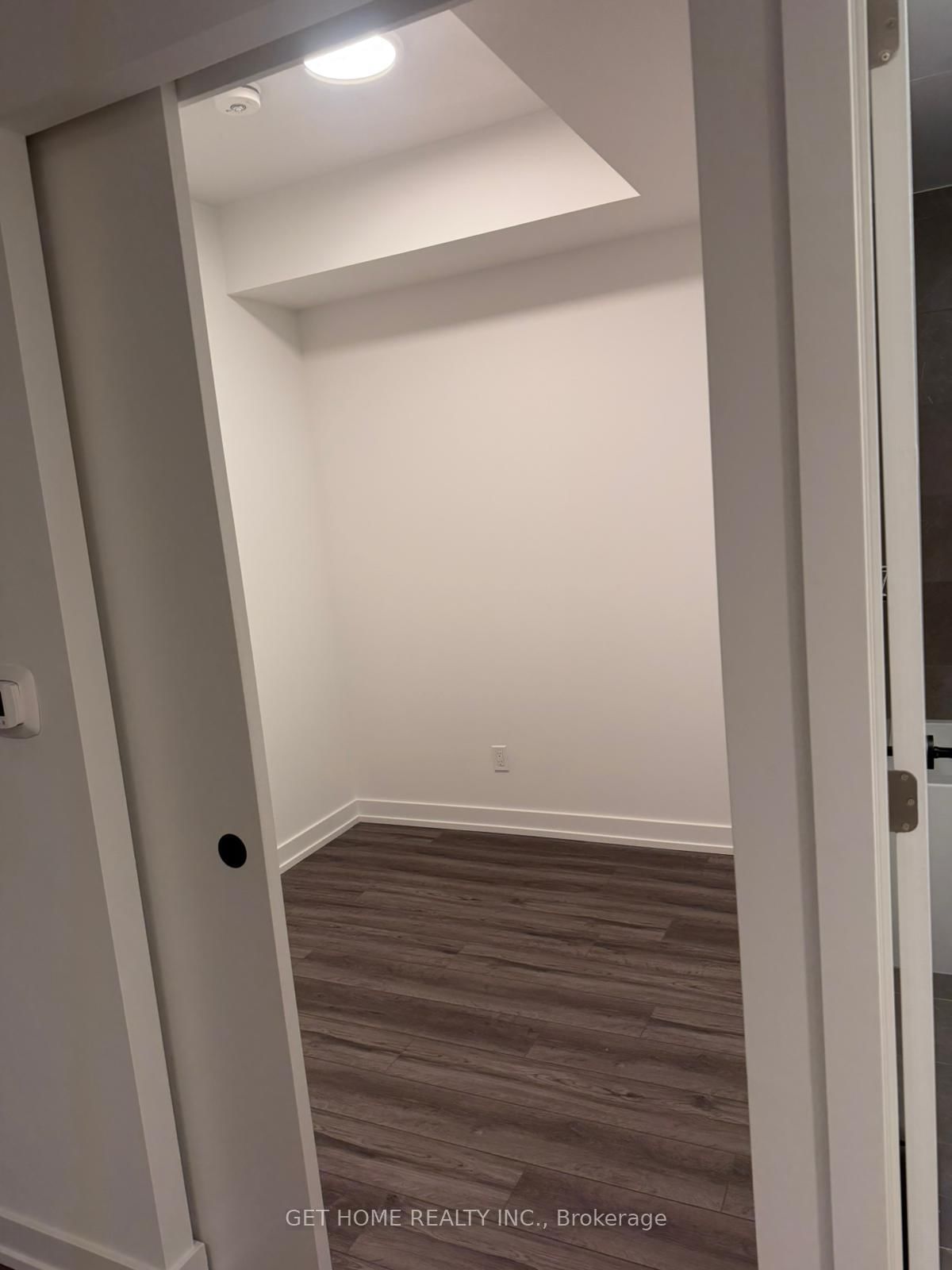 35 Parliament Street, Unit 716 - Photo 8