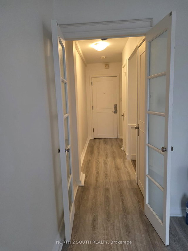 210 - 707 Eglinton Avenue W