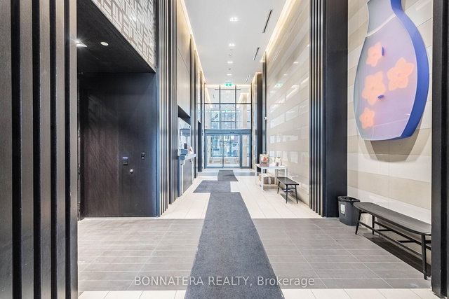 2313 - 501 Yonge Street