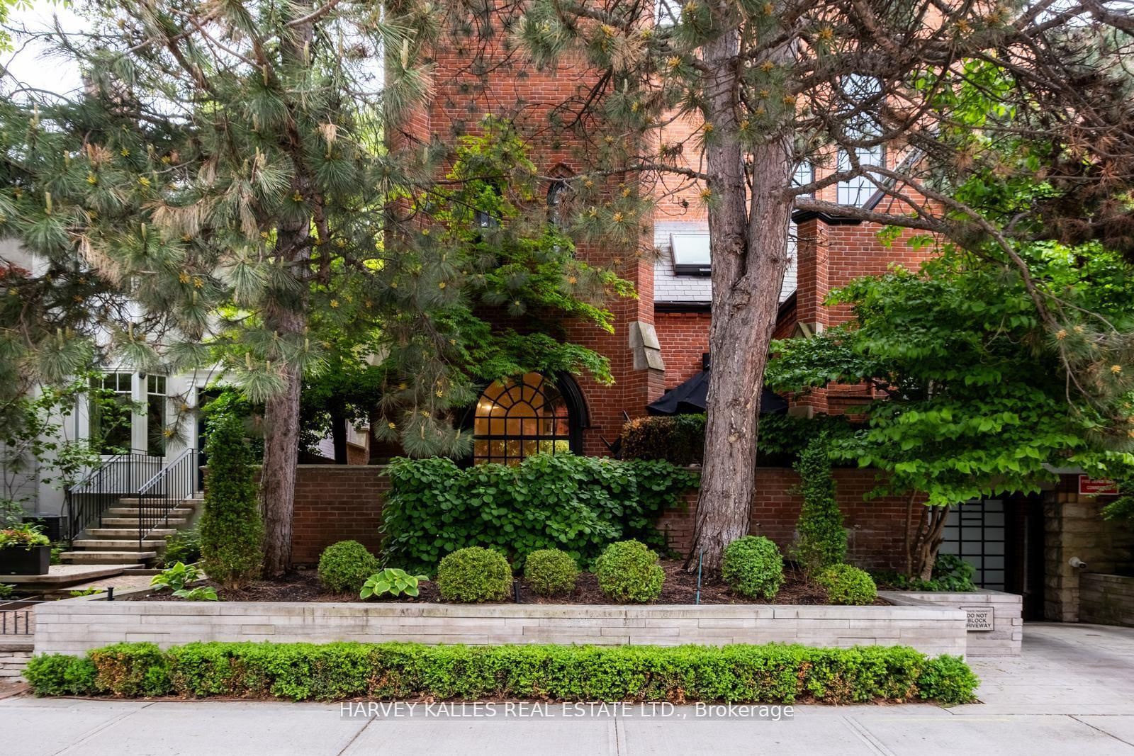 Property at 12 Macpherson