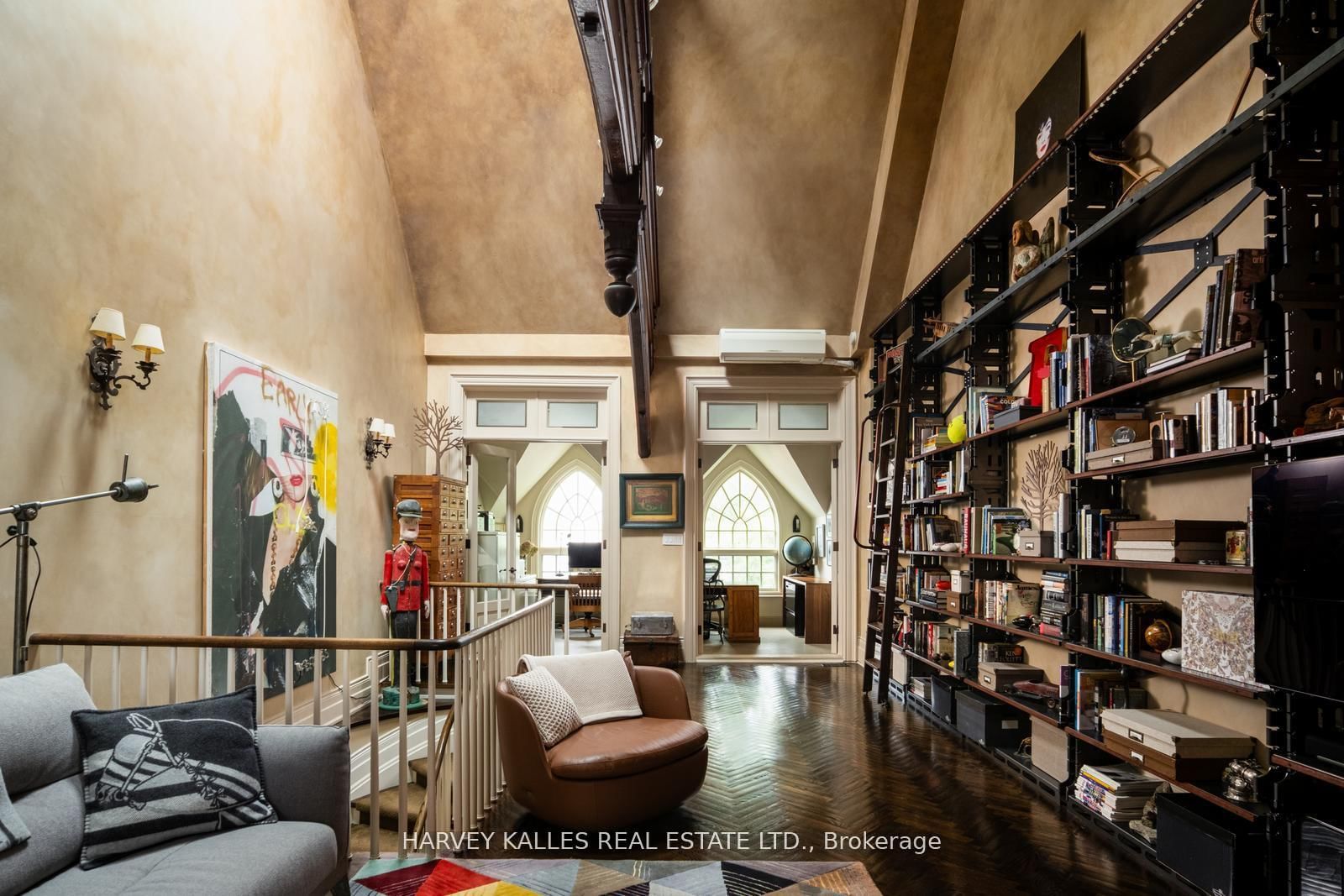 12 Macpherson Avenue, Unit 3 - Photo 24