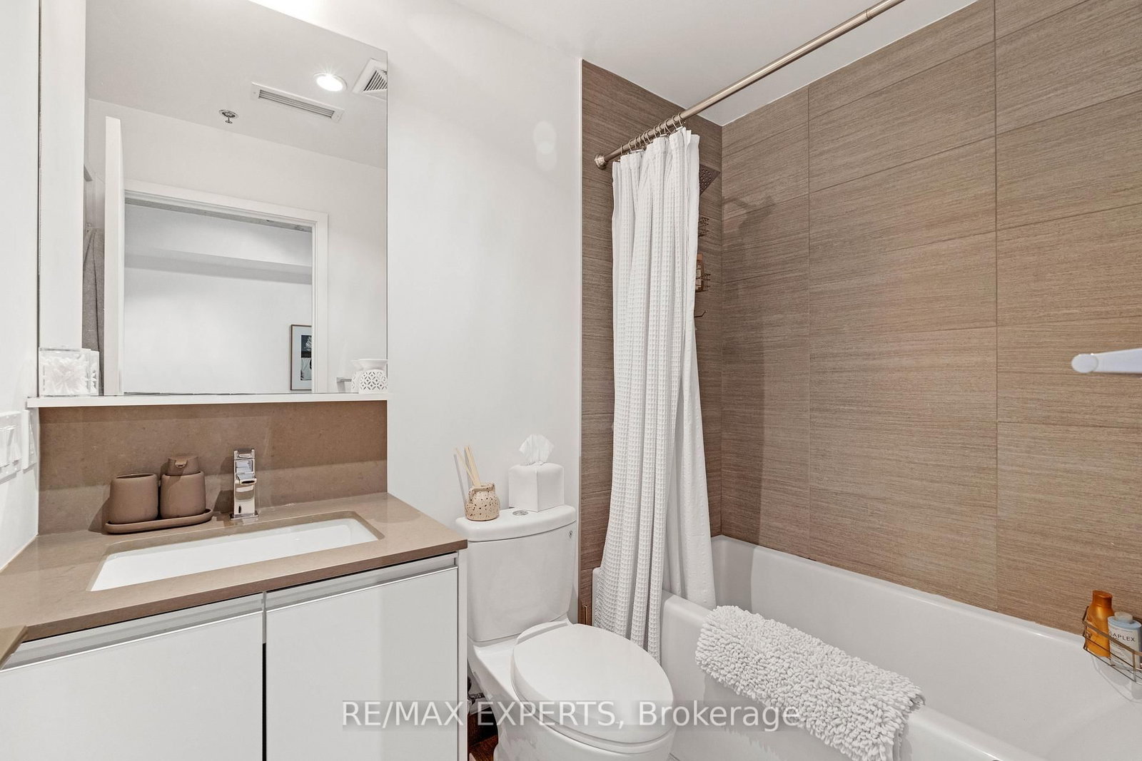 Condo for sale at 516-20 Gladstone Avenue, Toronto, Ontario, M6J 0E9 - Little Portugal - MLS: C12992426