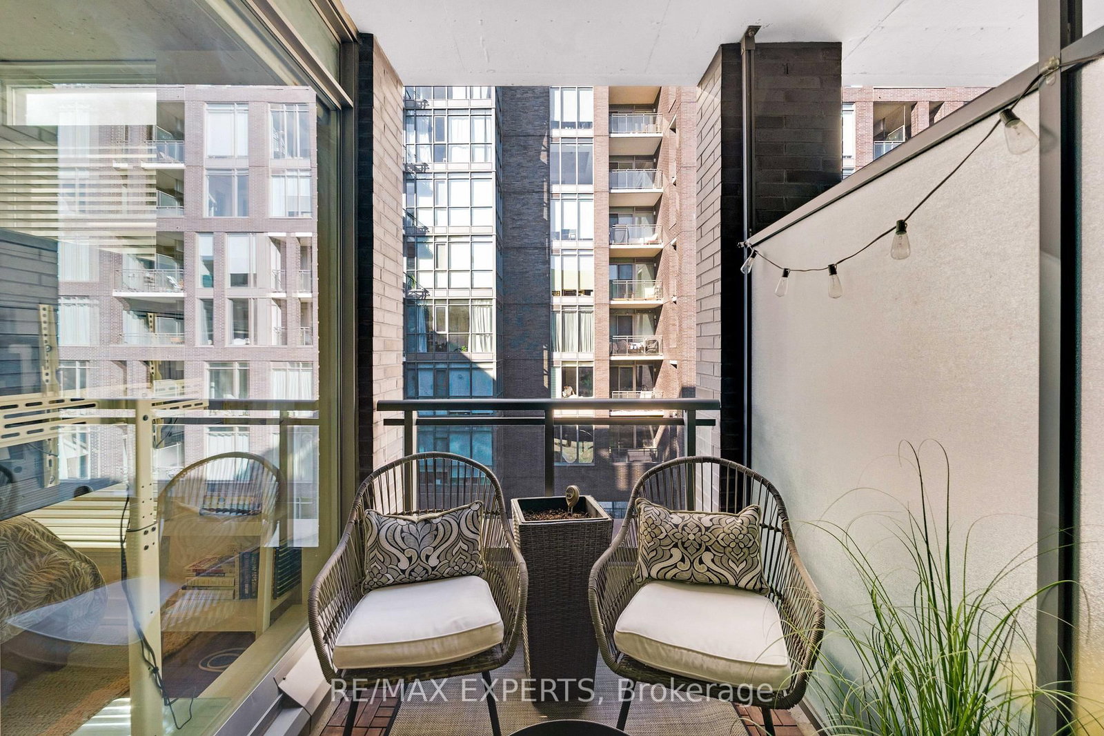 Condo for sale at 516-20 Gladstone Avenue, Toronto, Ontario, M6J 0E9 - Little Portugal - MLS: C12992426